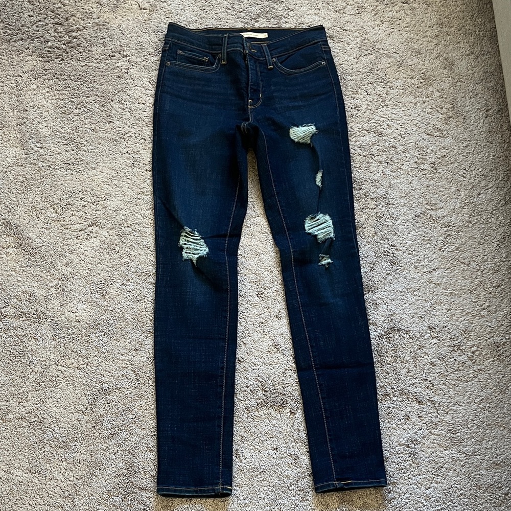 Levi's Dark Indigo Ripped Women's Skinny Jeans